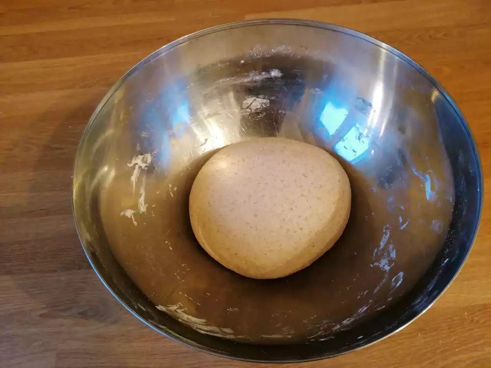 Teig in Schüssel